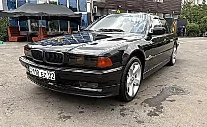 BMW 728